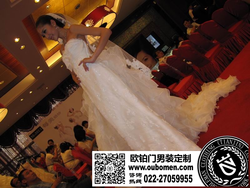 2010年7月3日婚庆节圆满成功-欧铂门服饰